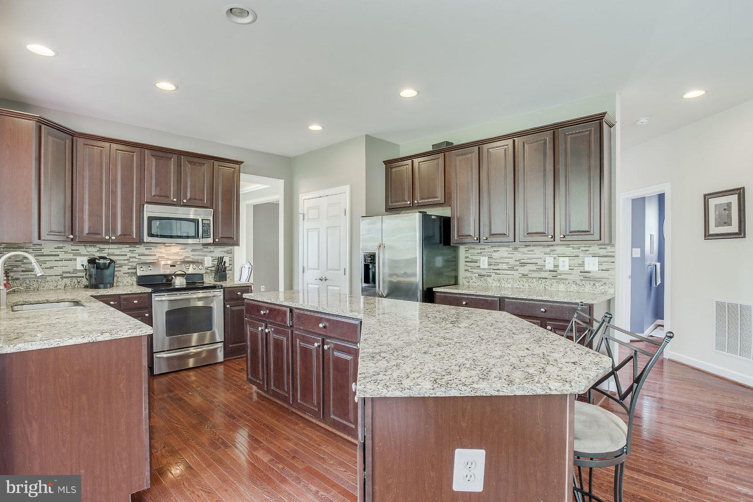 WATERBURY FOREST - Residential