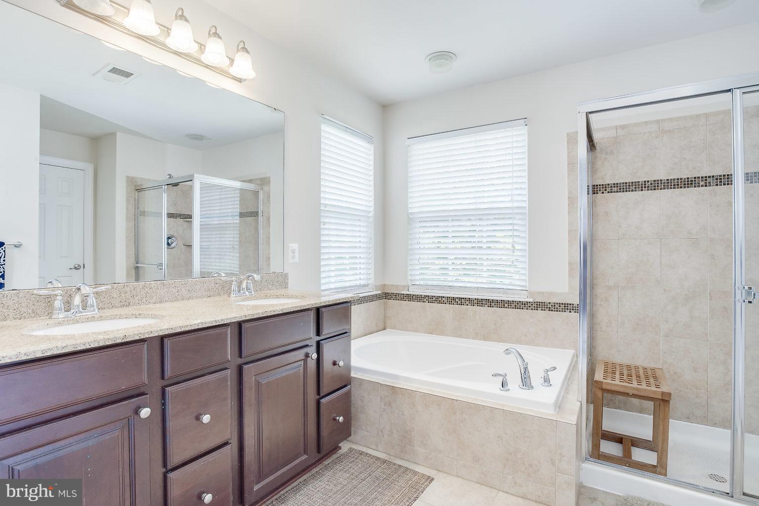 WATERBURY FOREST - Residential