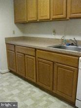 BROADVIEW ACRES - Residential Lease