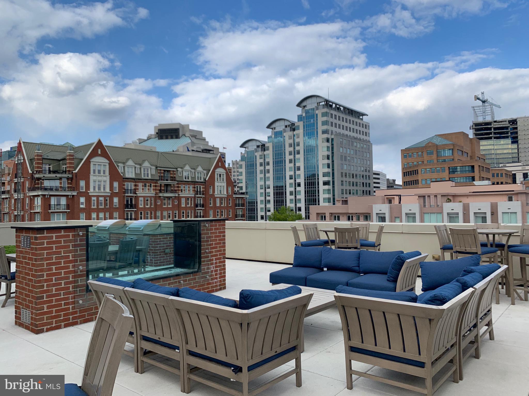 HAMPDEN ROW - Residential