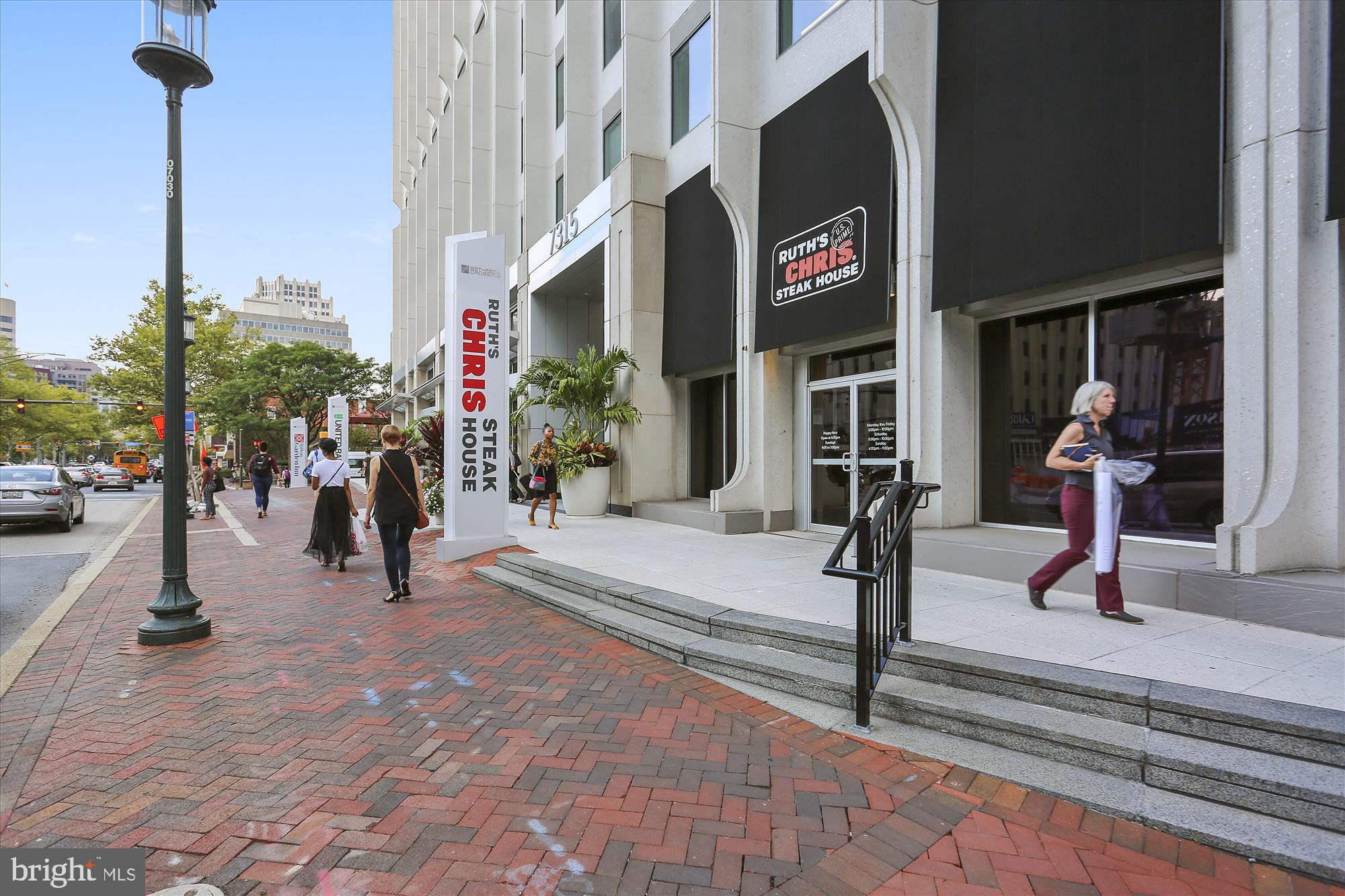 HAMPDEN ROW - Residential