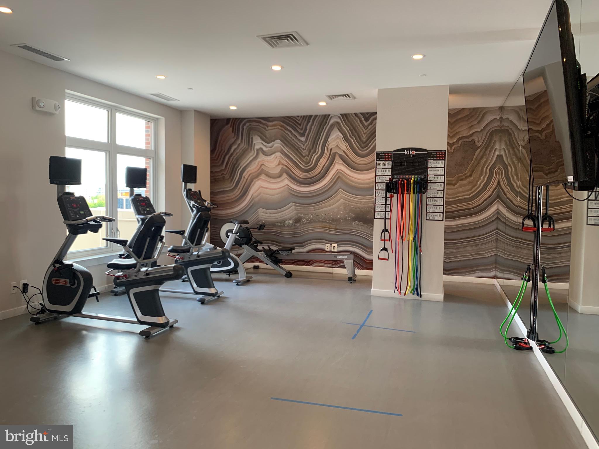 HAMPDEN ROW - Residential