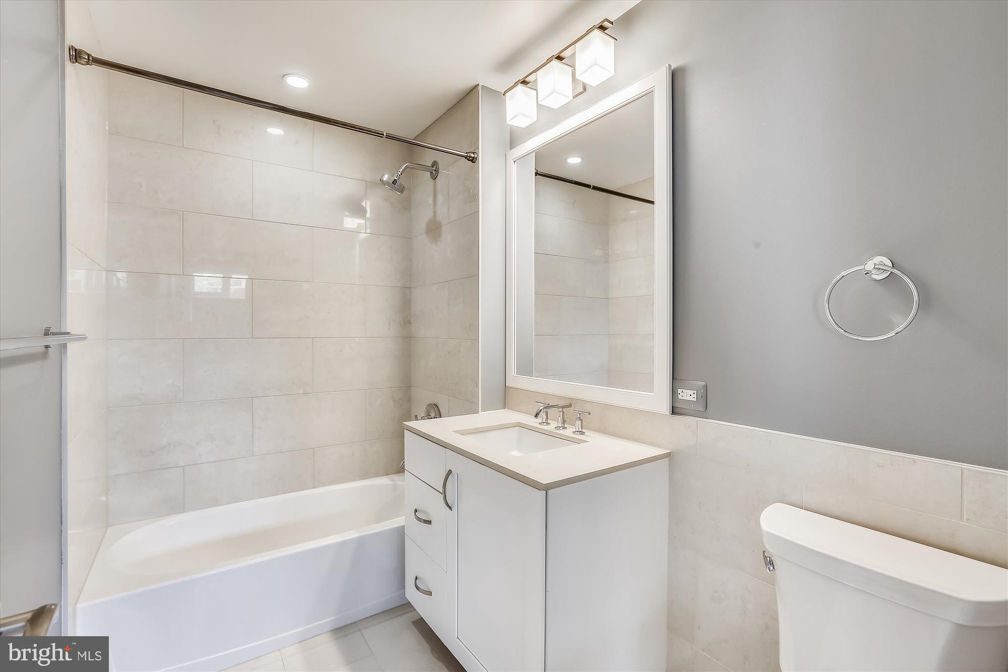 HAMPDEN ROW - Residential