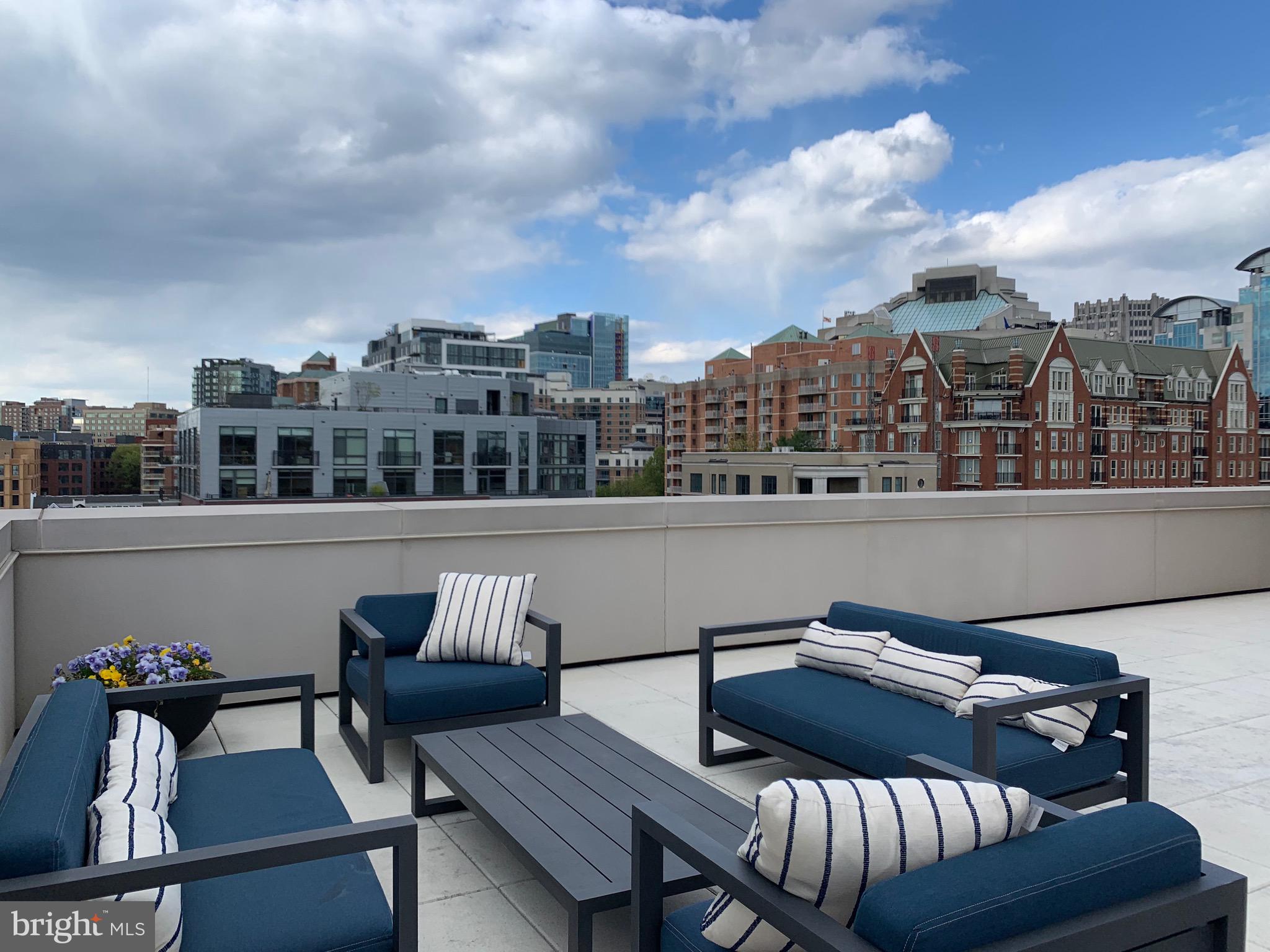 HAMPDEN ROW - Residential