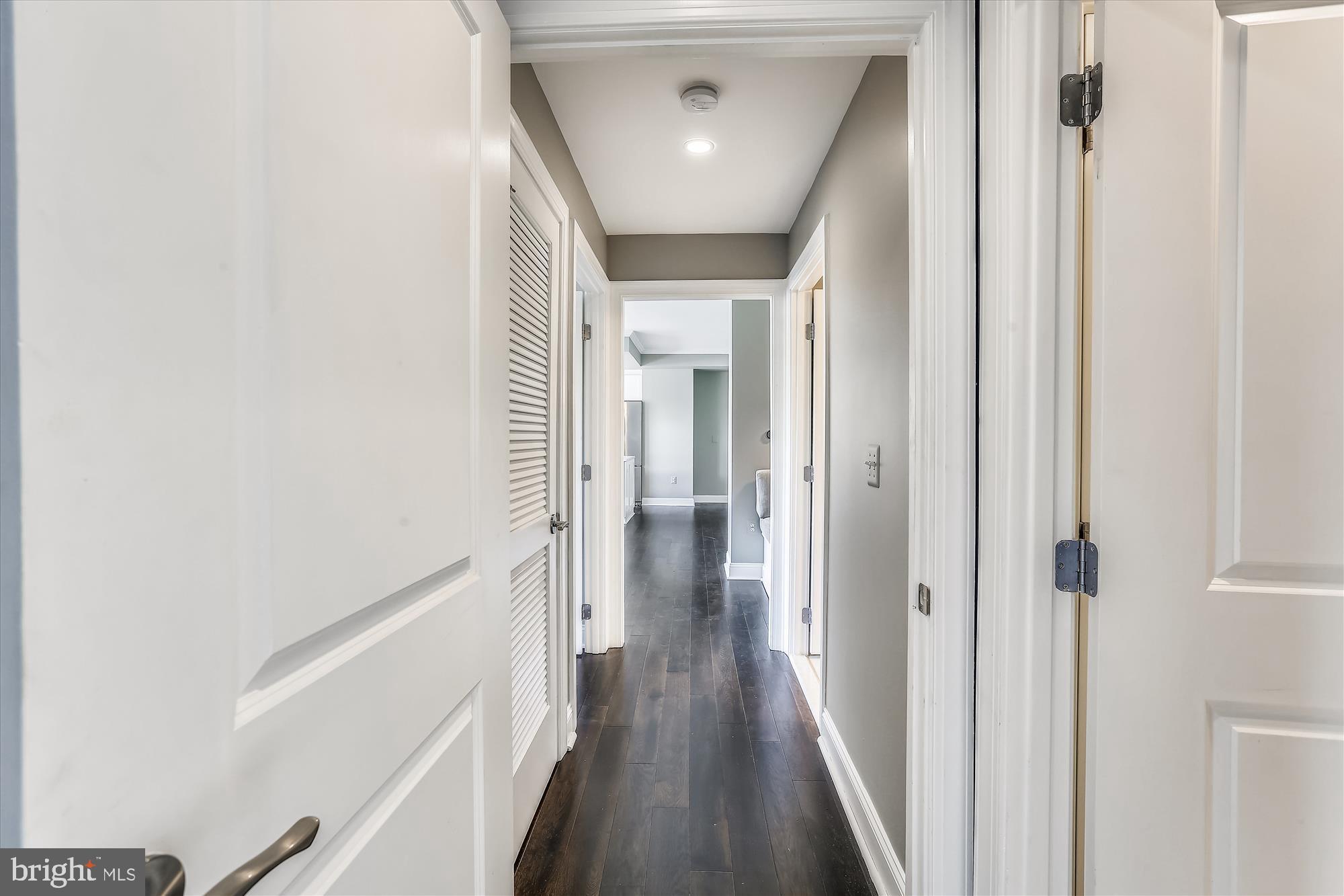 HAMPDEN ROW - Residential