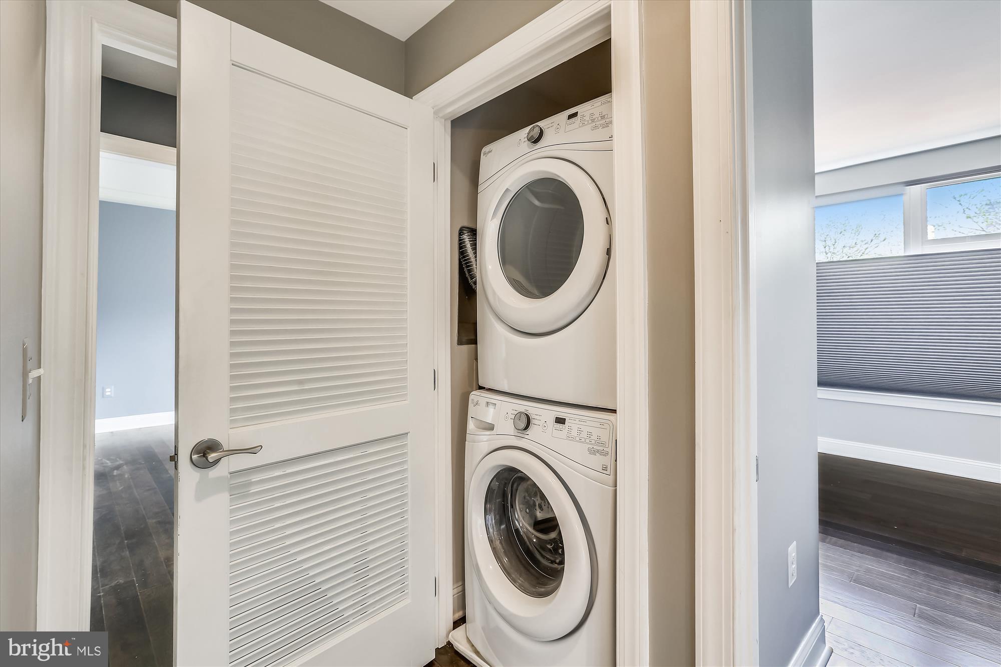 HAMPDEN ROW - Residential