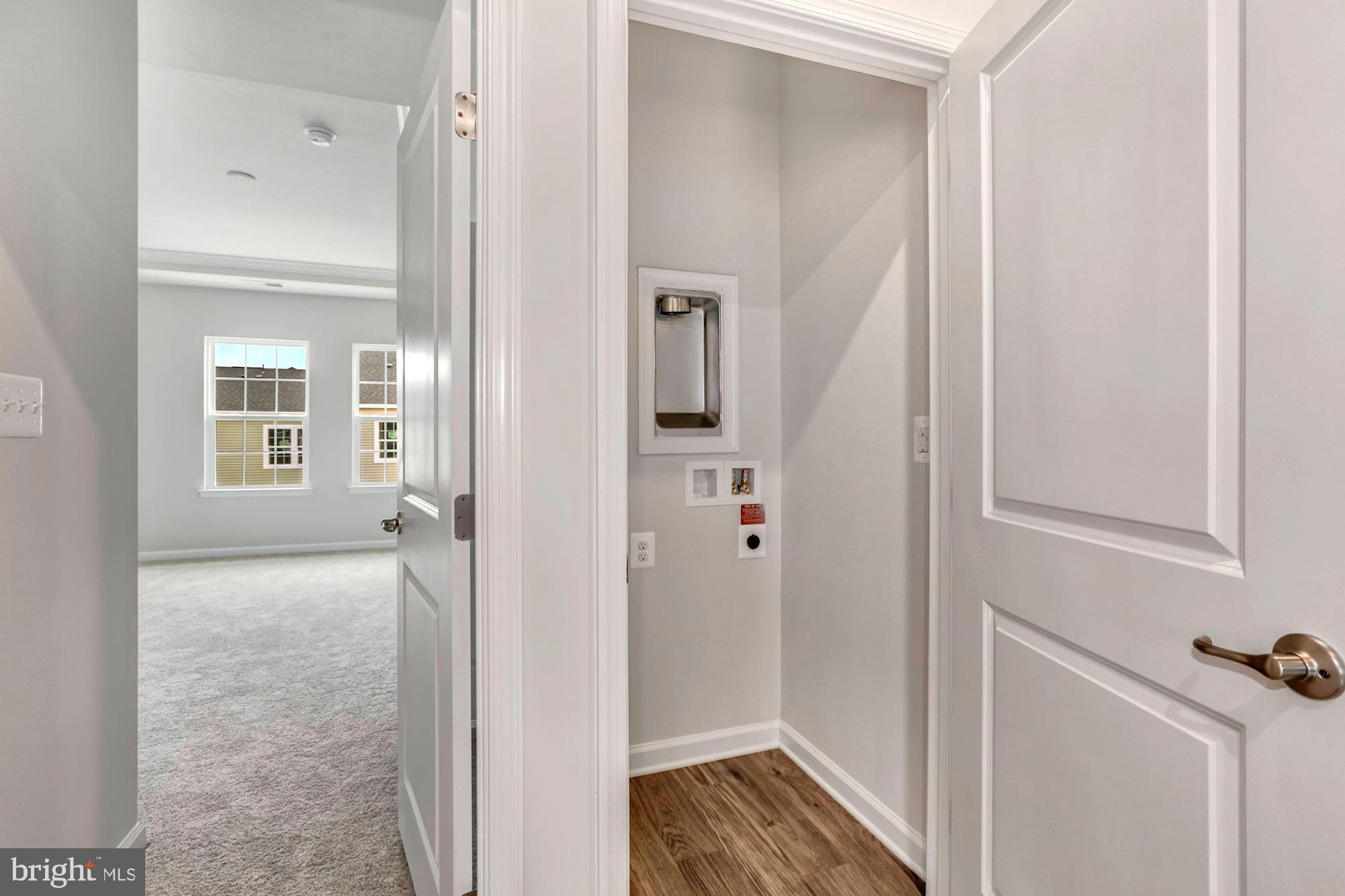 MINTBROOK - Residential Lease