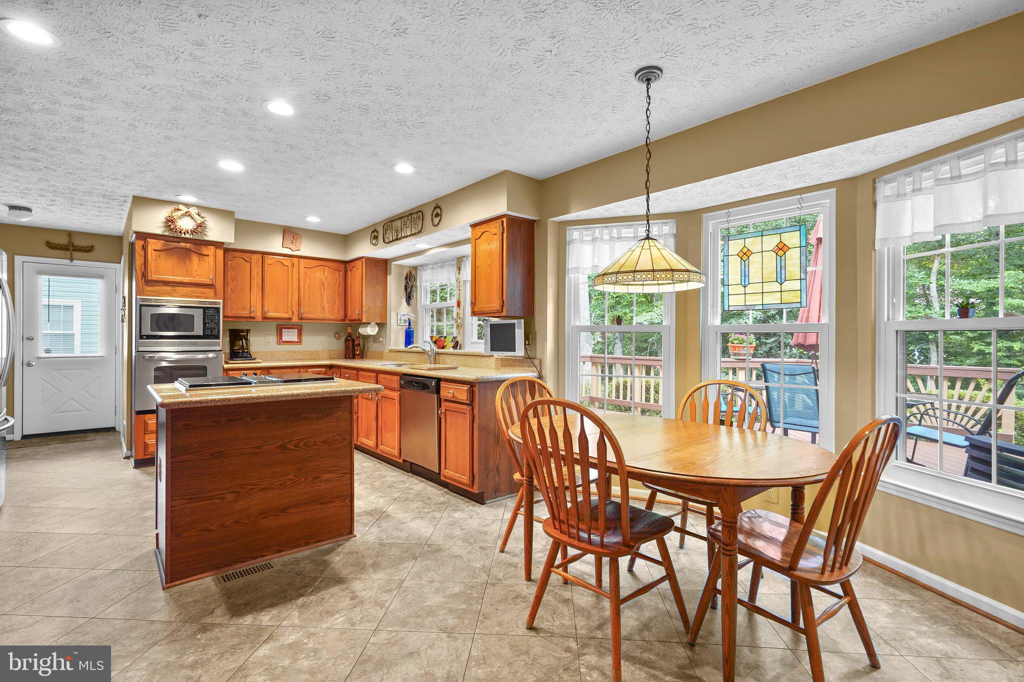 CROFTON WOODS - Residential