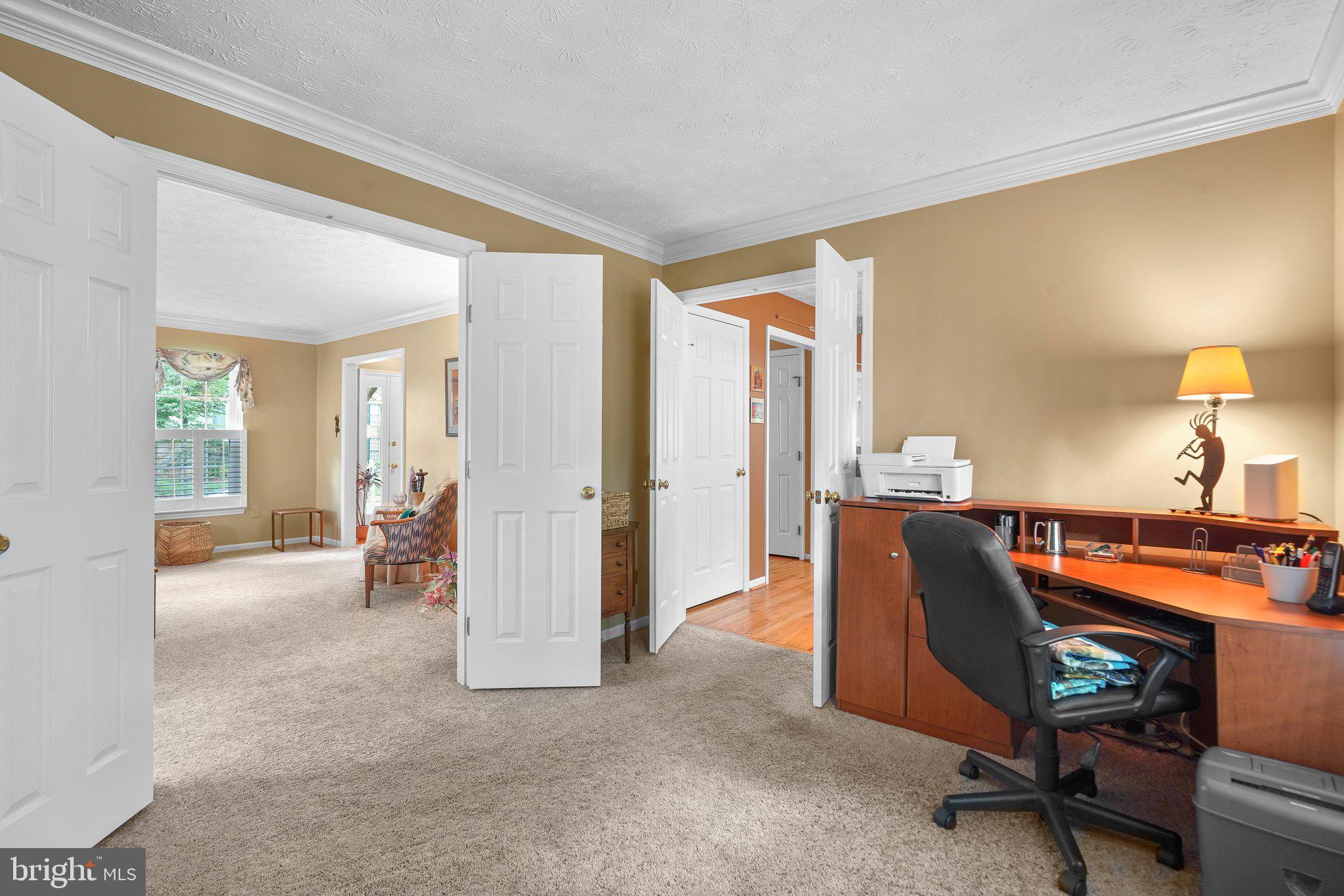 CROFTON WOODS - Residential