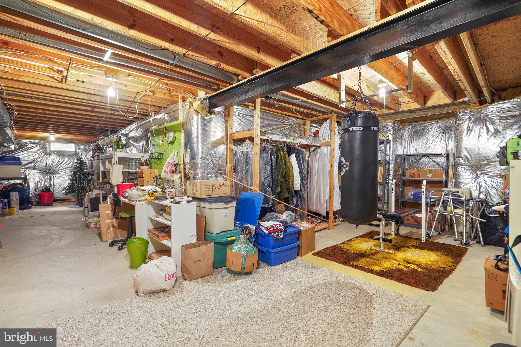 CROFTON WOODS - Residential