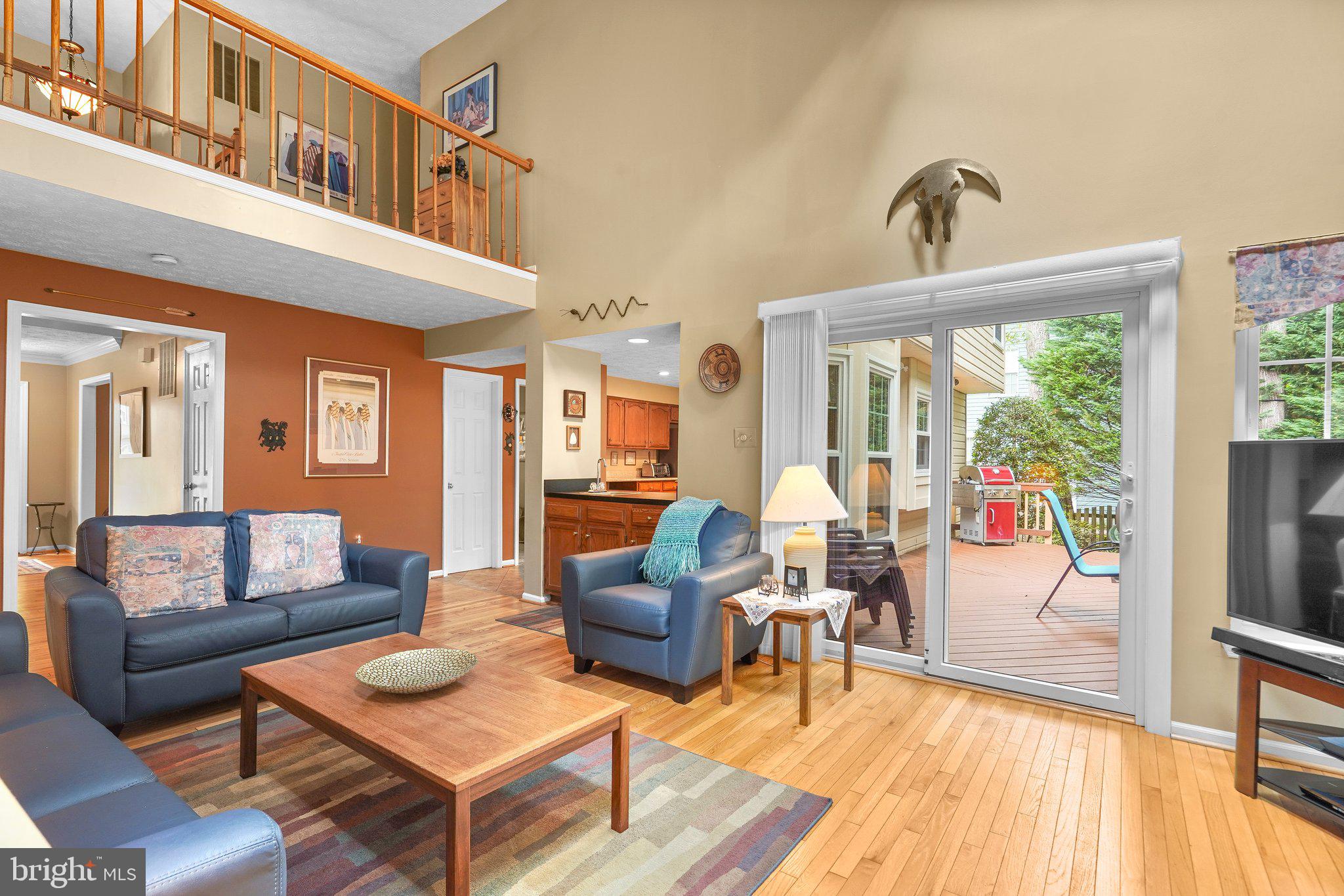 CROFTON WOODS - Residential