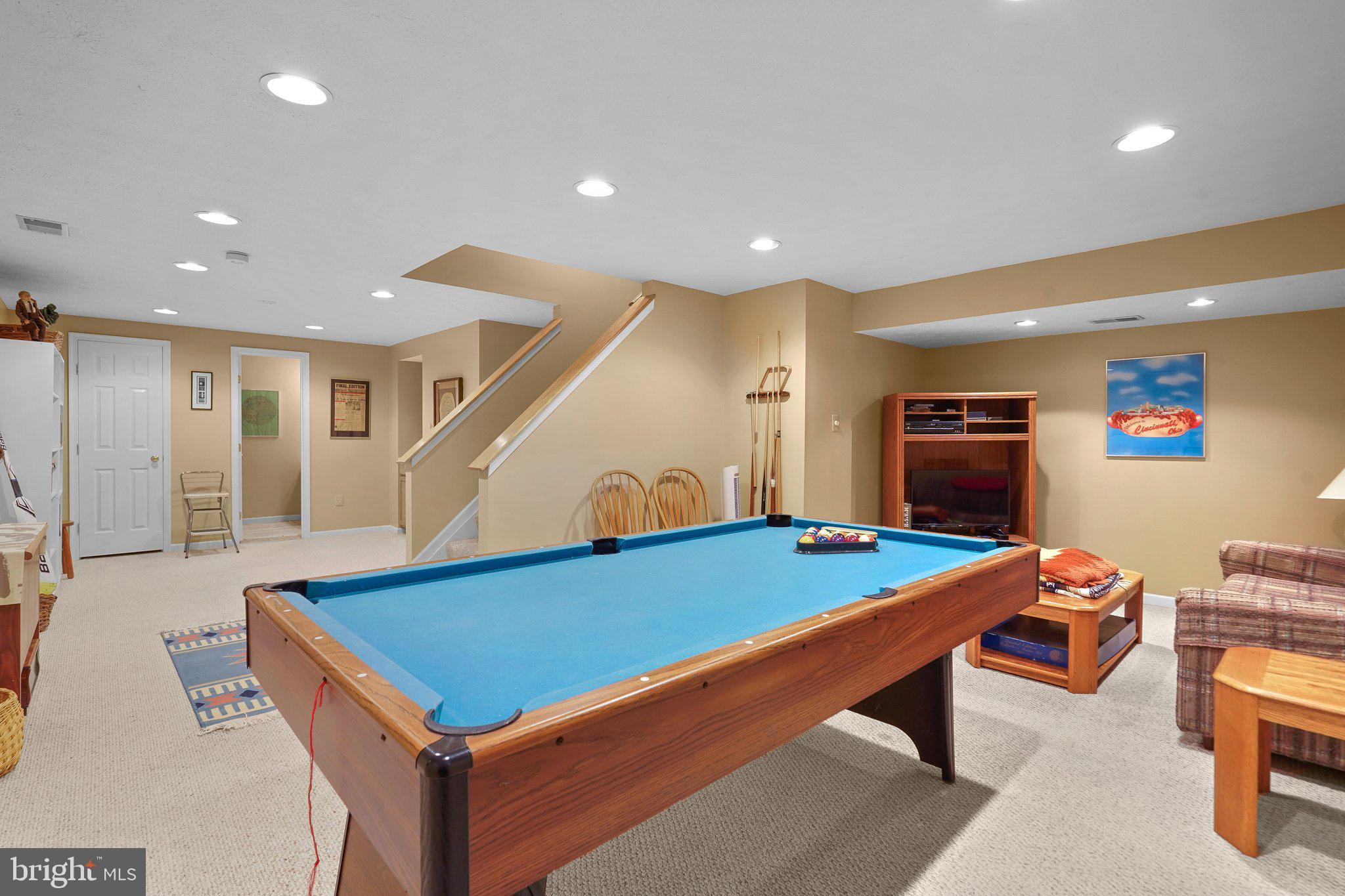 CROFTON WOODS - Residential