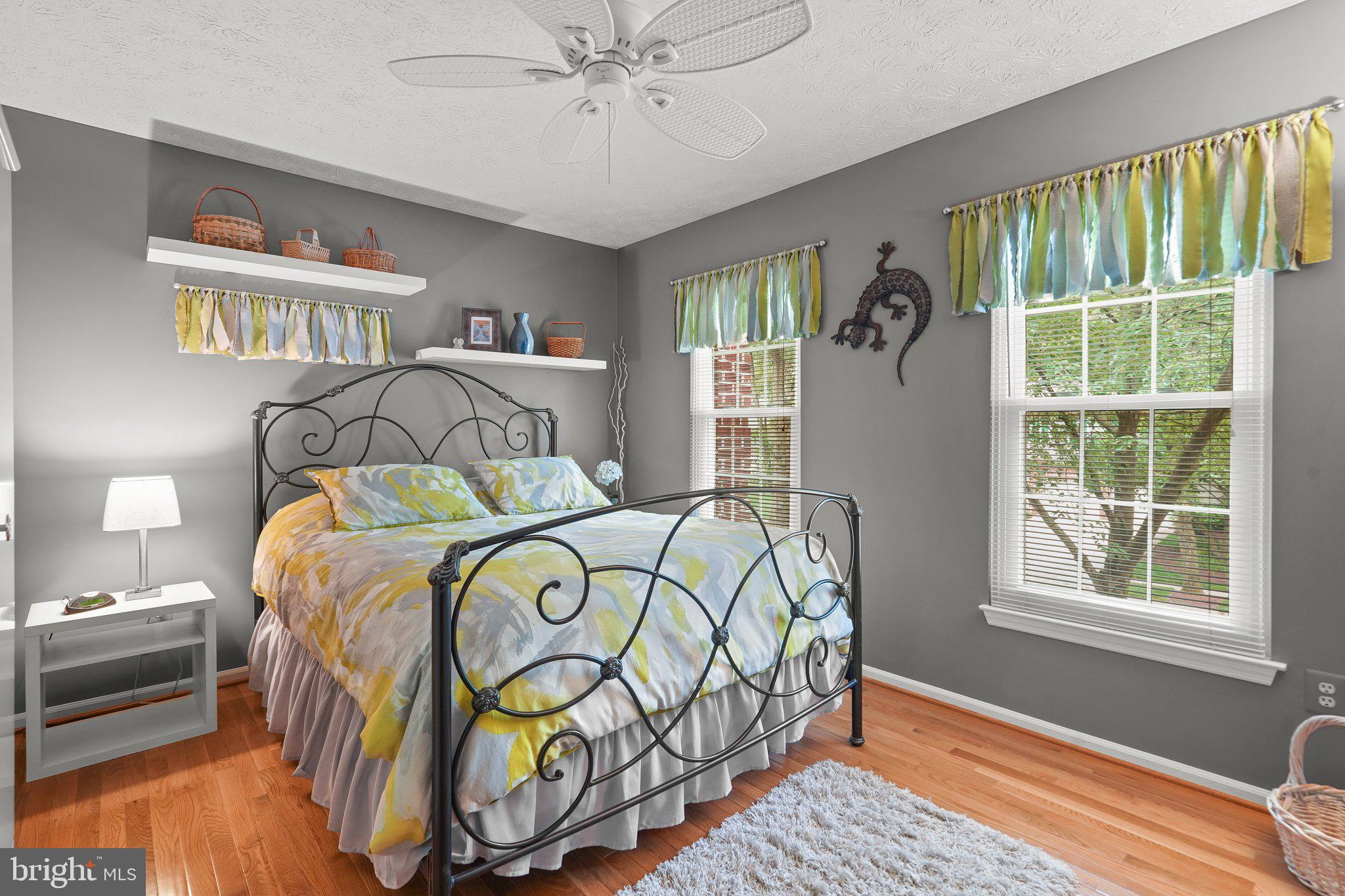 CROFTON WOODS - Residential