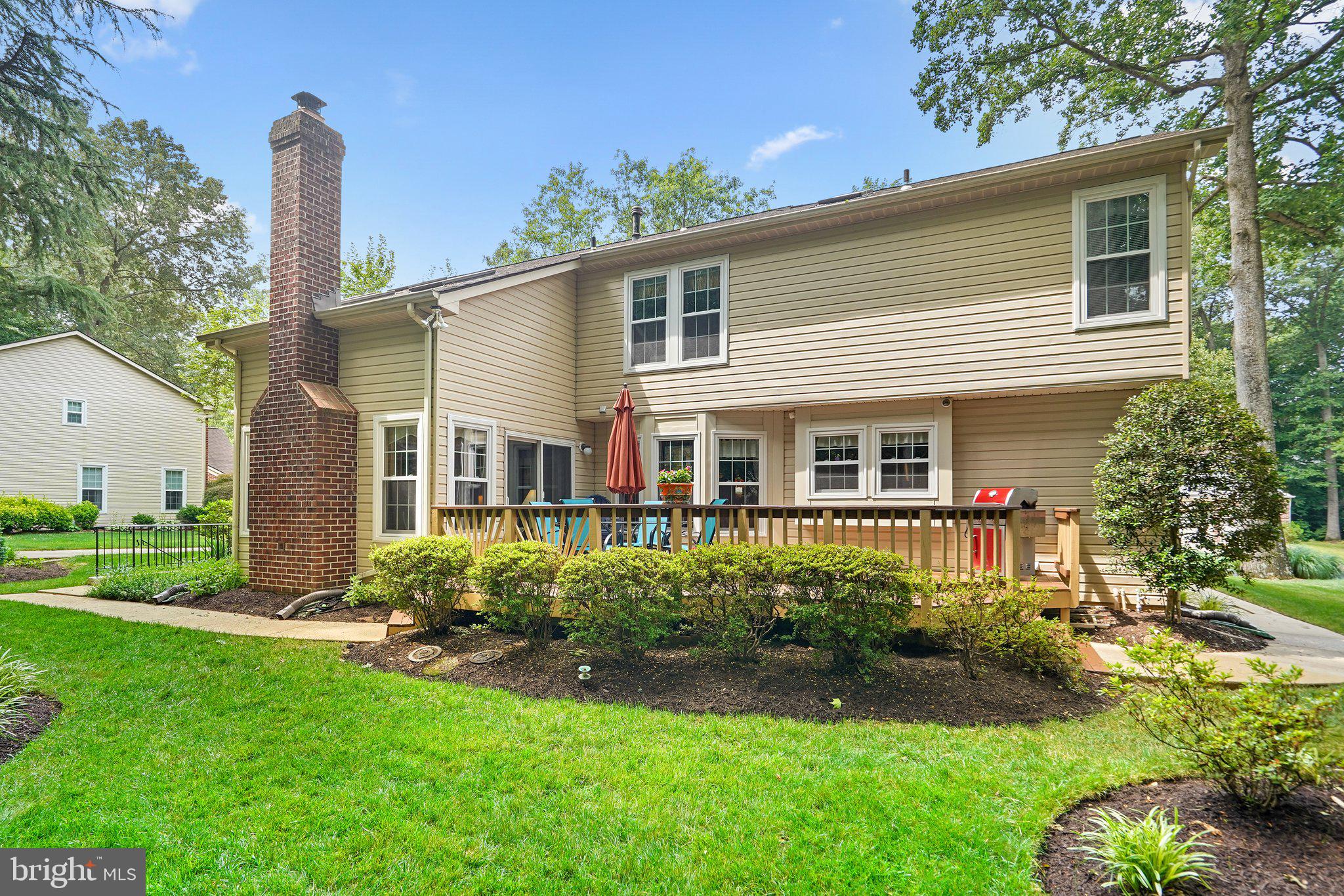 CROFTON WOODS - Residential