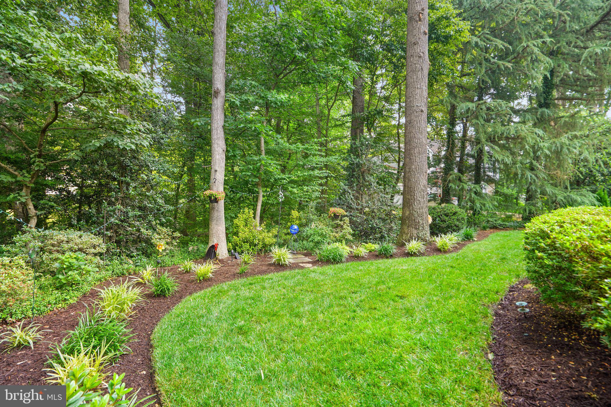 CROFTON WOODS - Residential