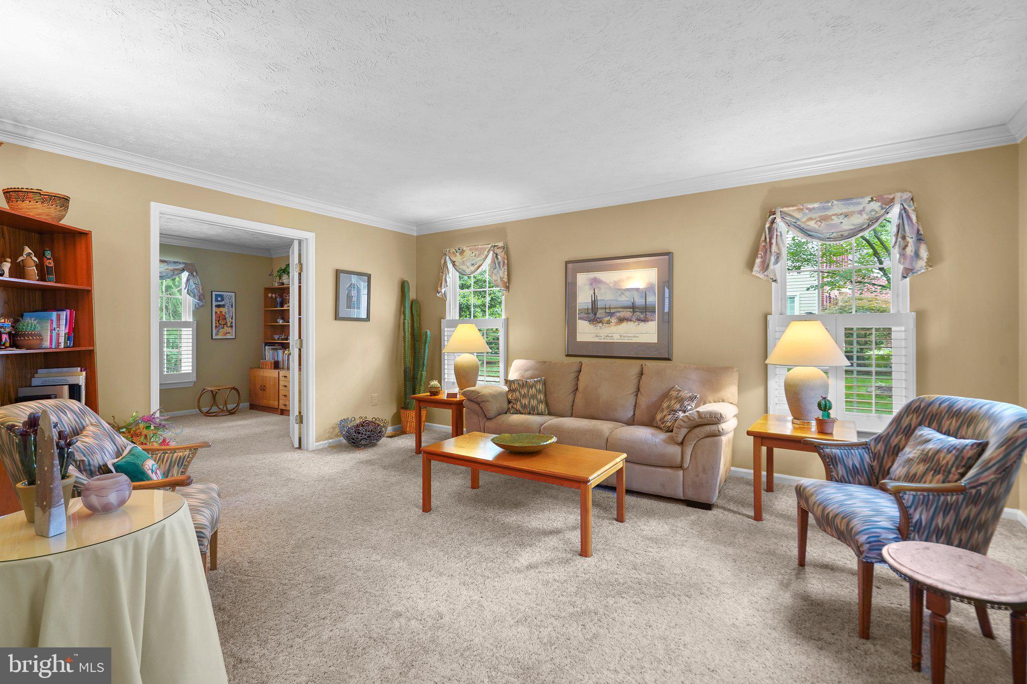 CROFTON WOODS - Residential