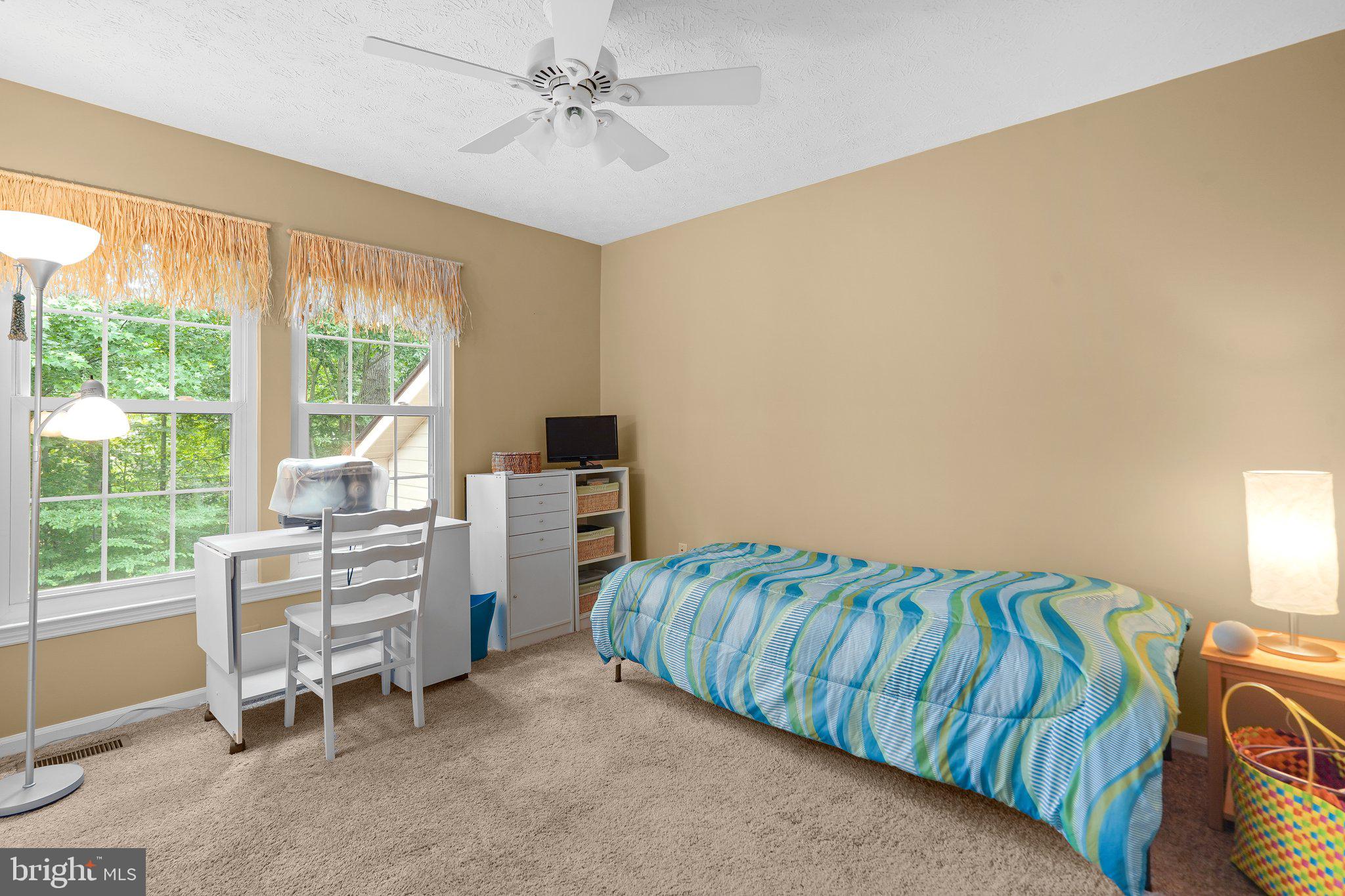 CROFTON WOODS - Residential