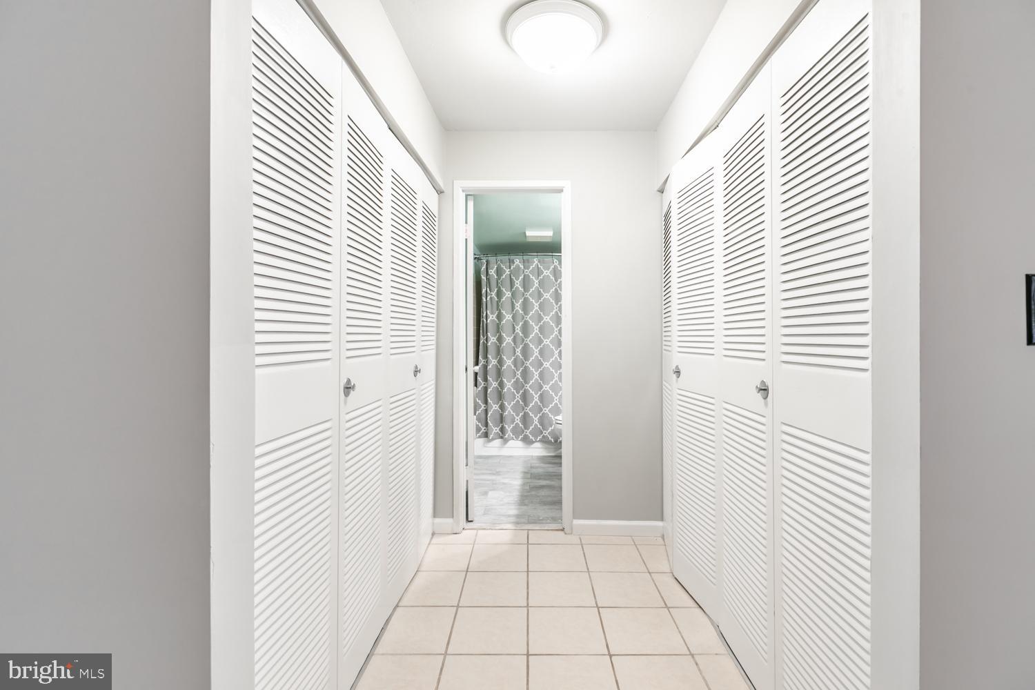 HERITAGE COURT - Residential Lease