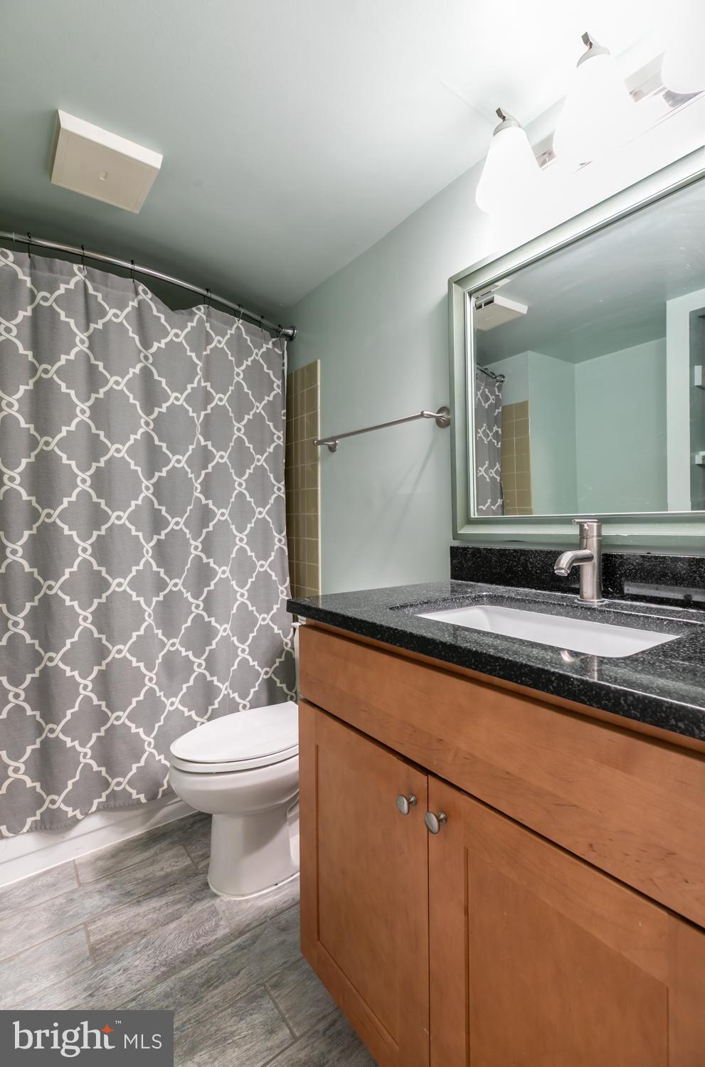 HERITAGE COURT - Residential Lease