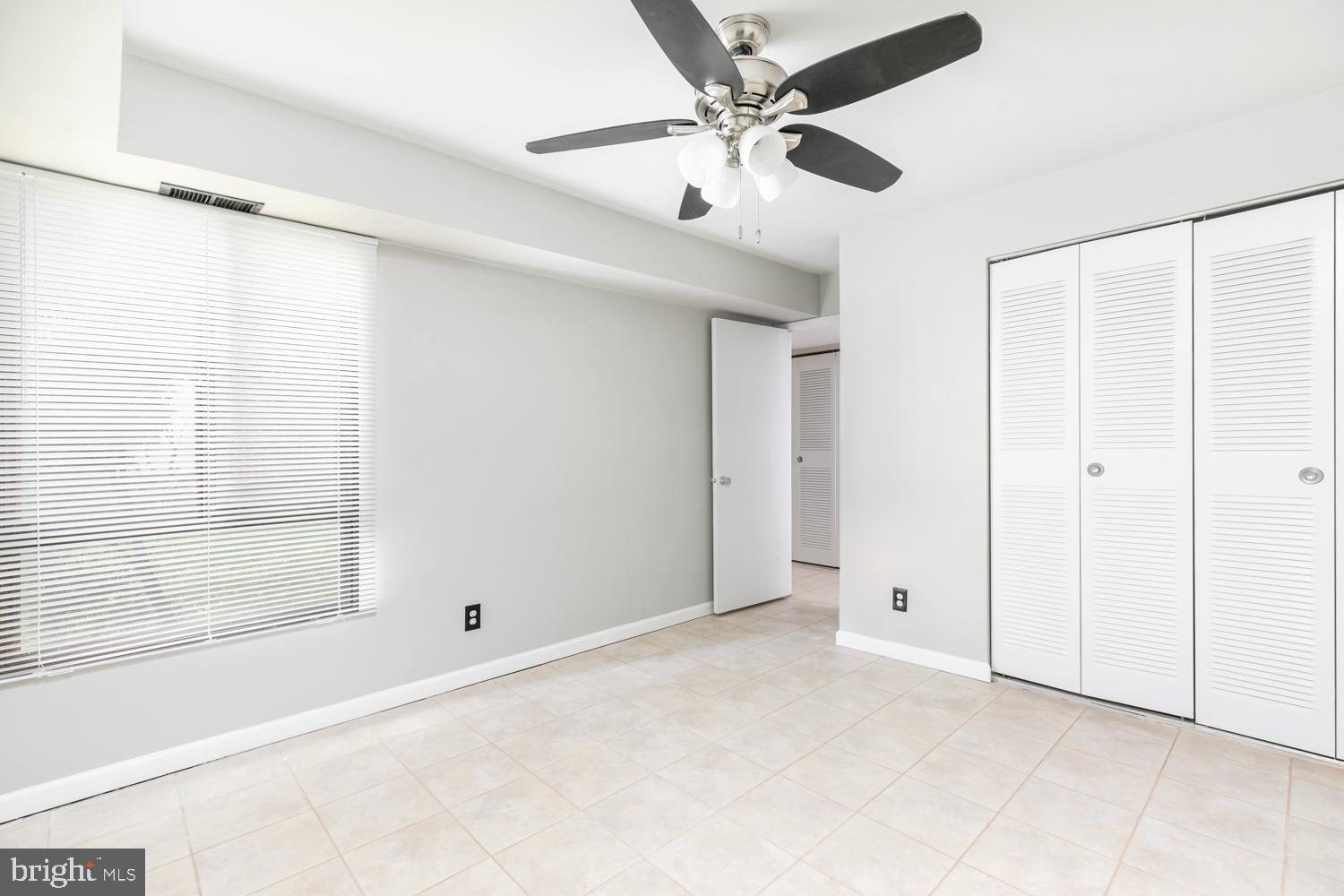 HERITAGE COURT - Residential Lease