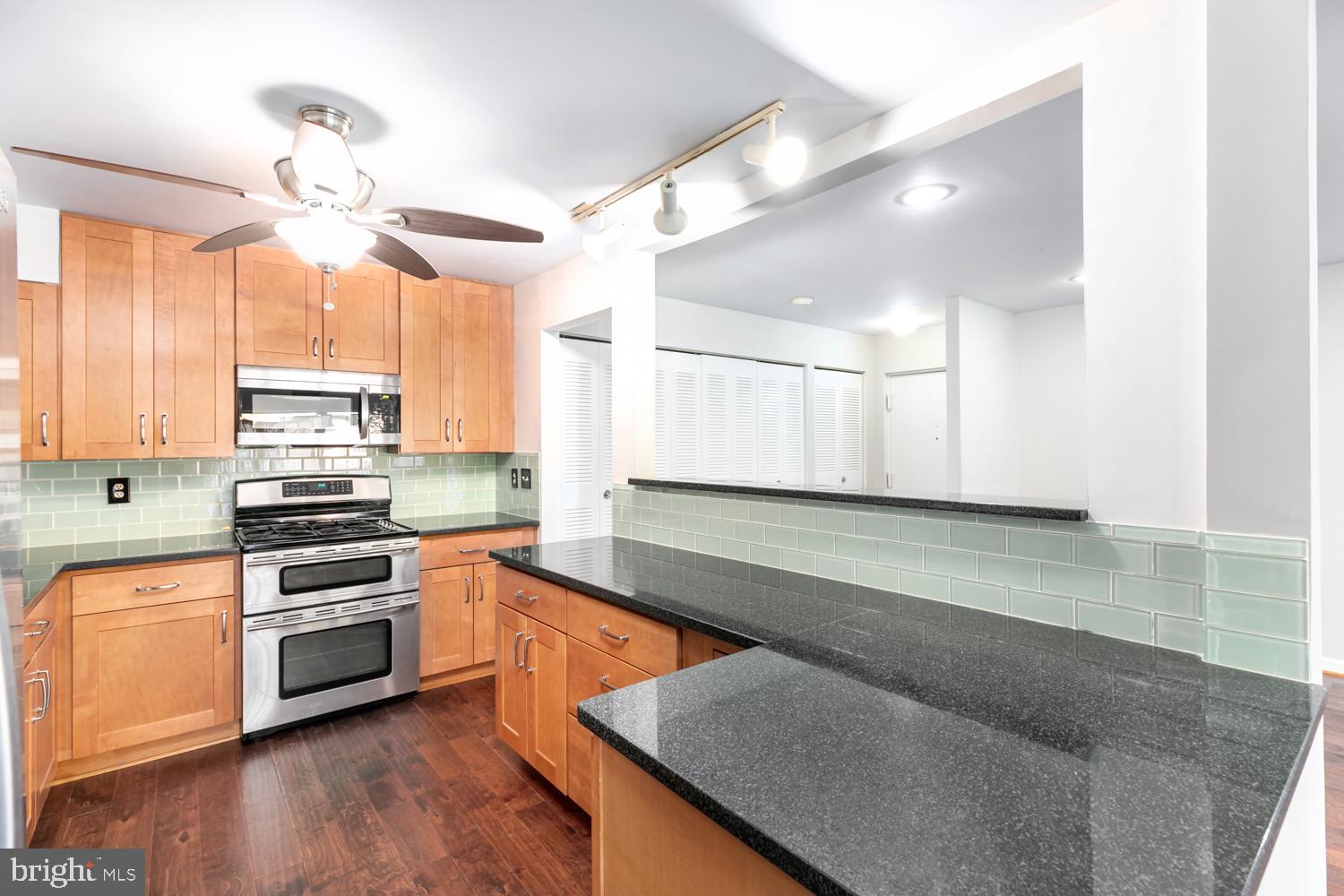 HERITAGE COURT - Residential Lease