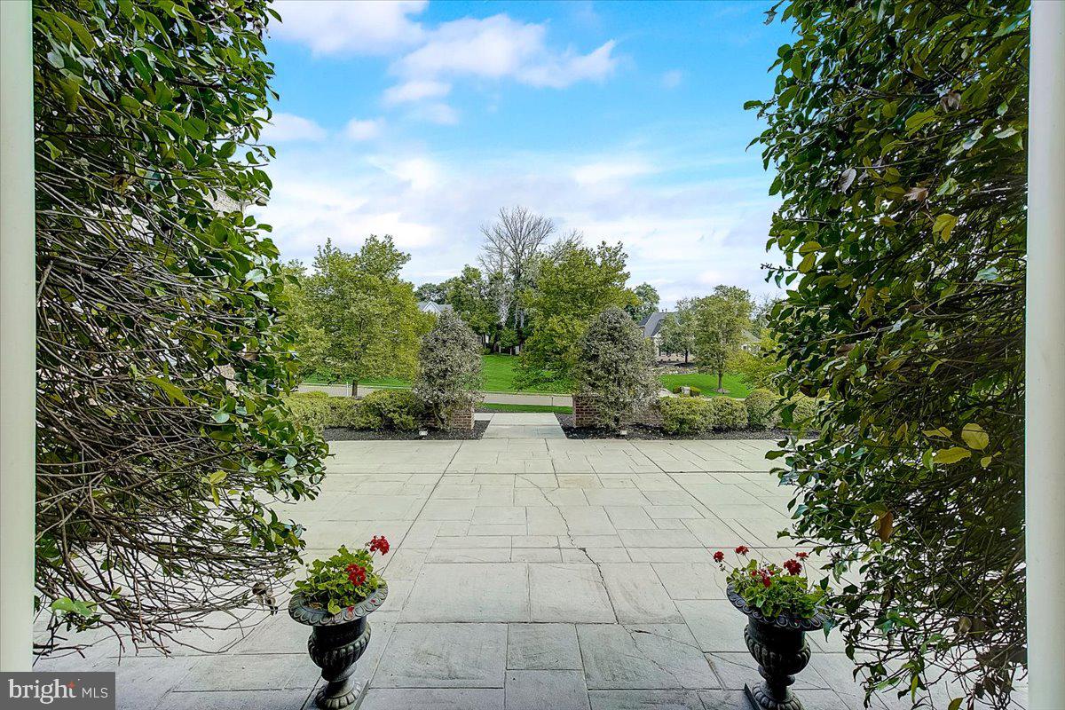 RIVER CROSSING - Residential