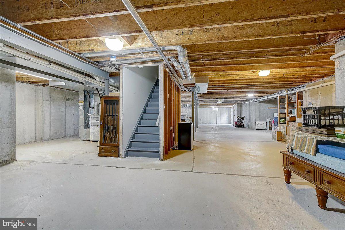 RIVER CROSSING - Residential