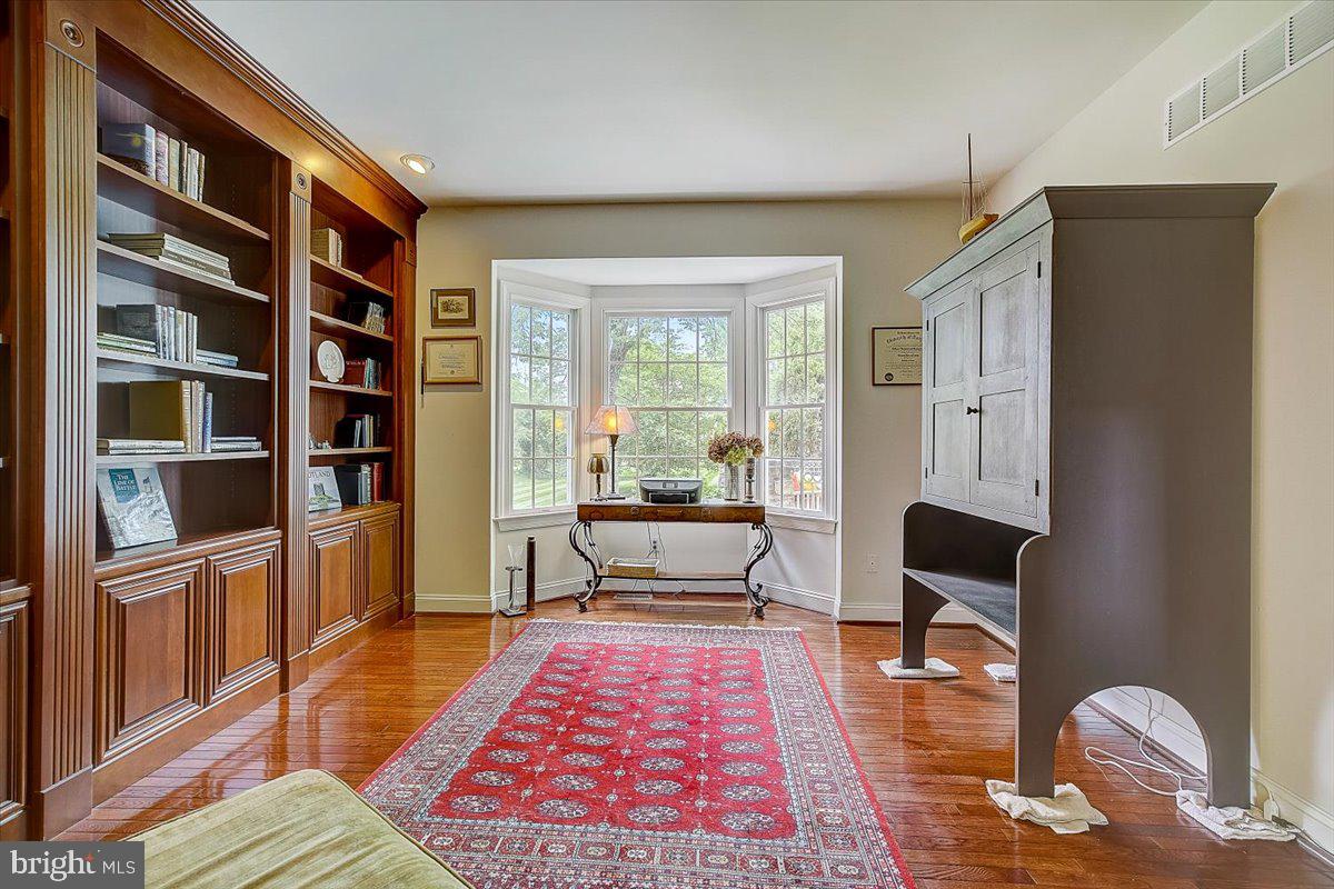 RIVER CROSSING - Residential