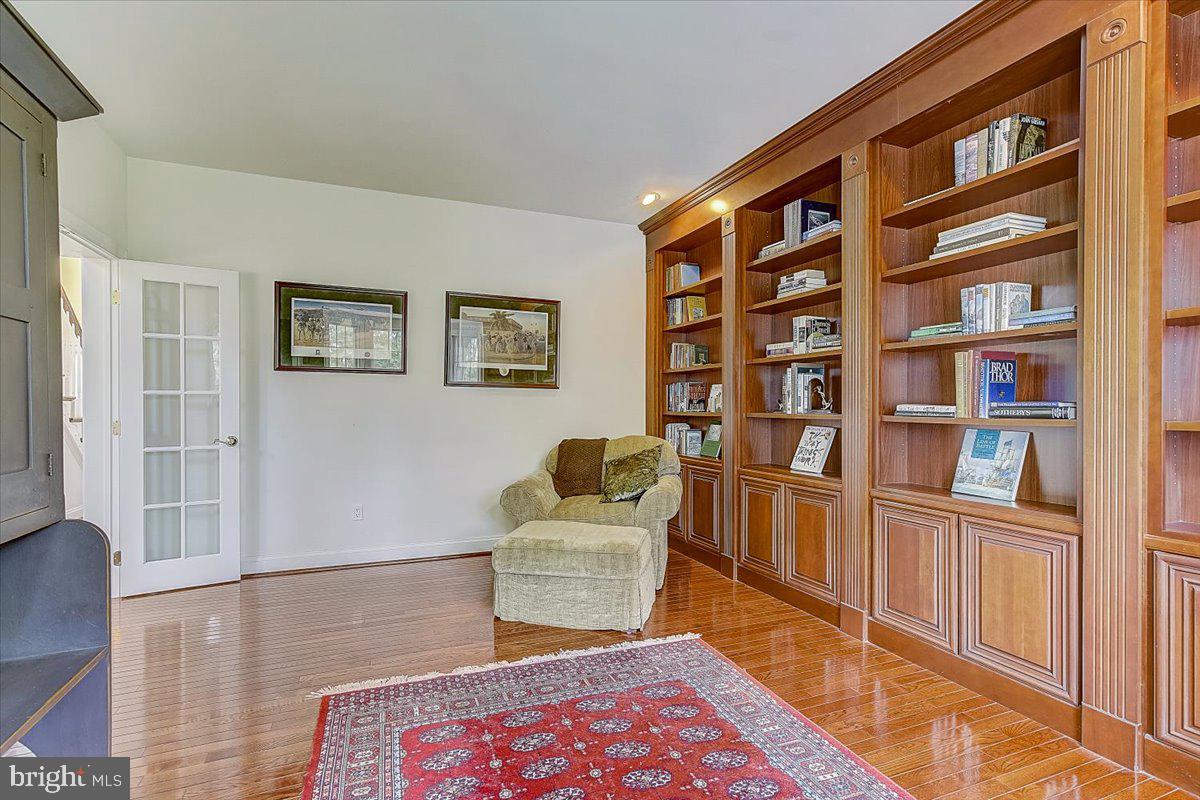 RIVER CROSSING - Residential