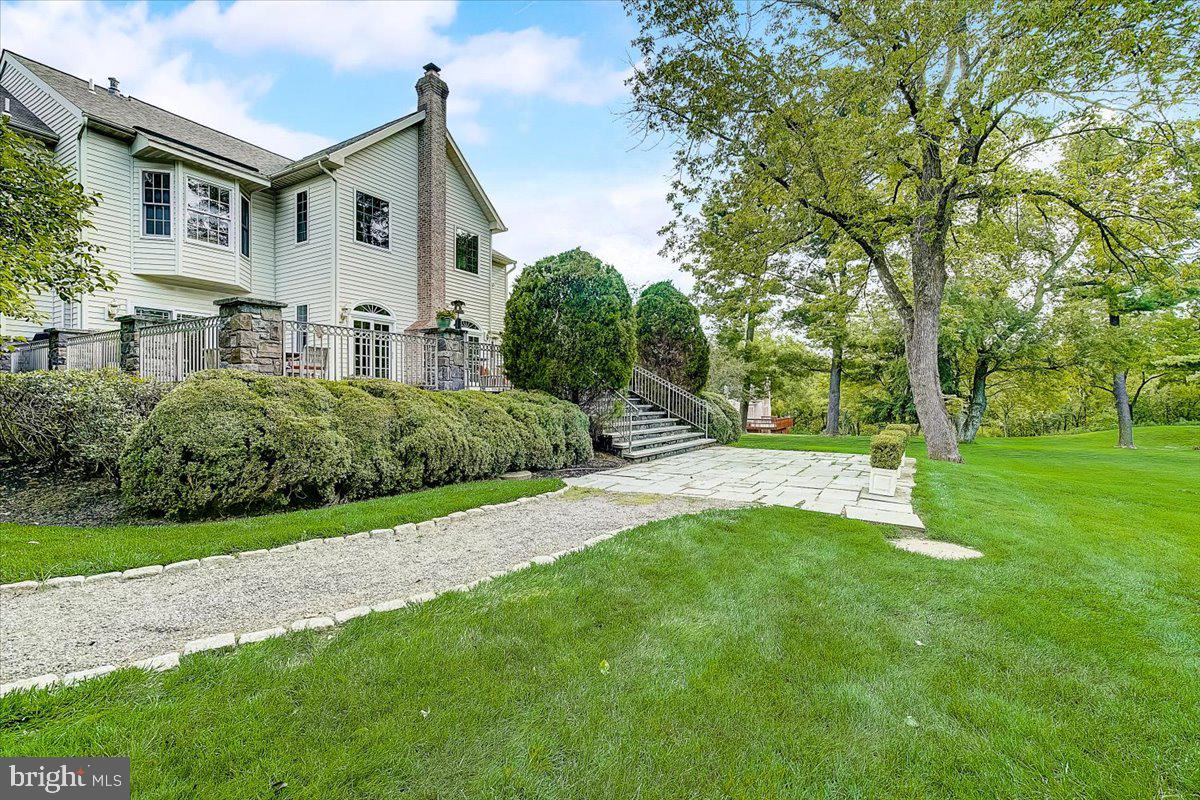 RIVER CROSSING - Residential