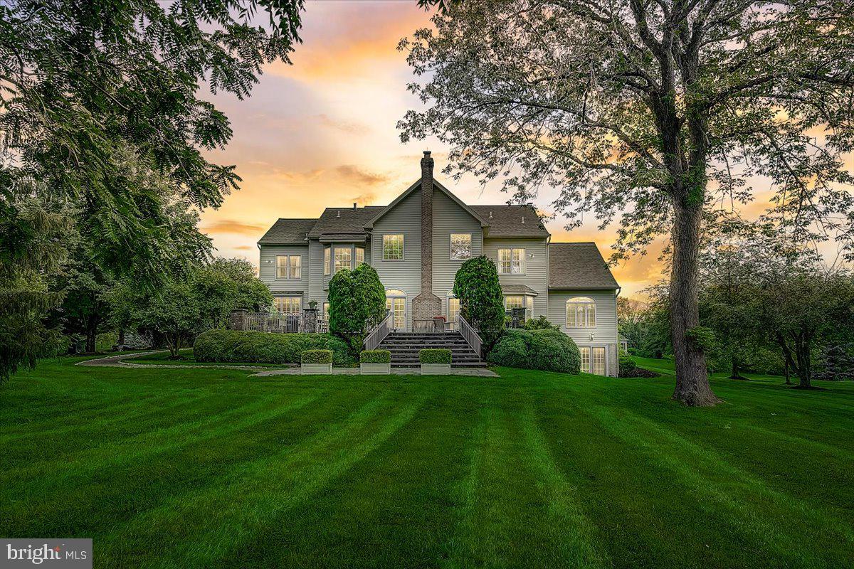 RIVER CROSSING - Residential