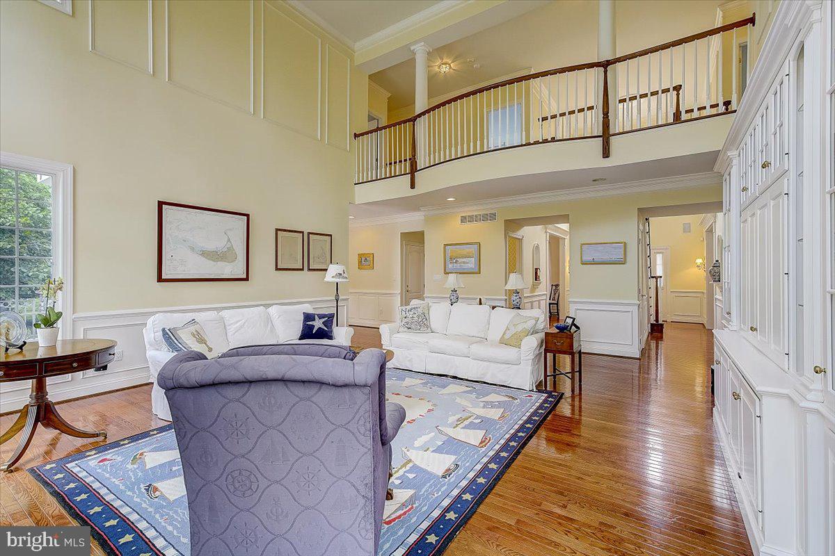 RIVER CROSSING - Residential