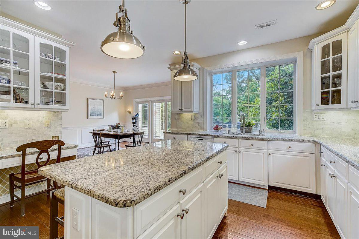 RIVER CROSSING - Residential