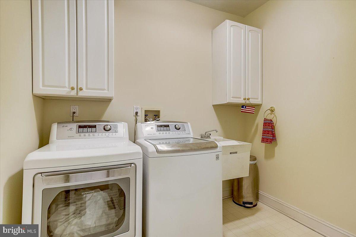 RIVER CROSSING - Residential