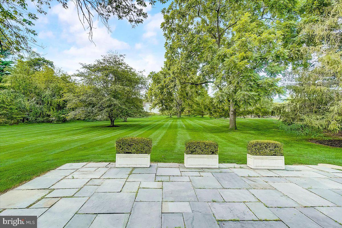 RIVER CROSSING - Residential