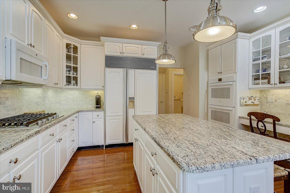 RIVER CROSSING - Residential