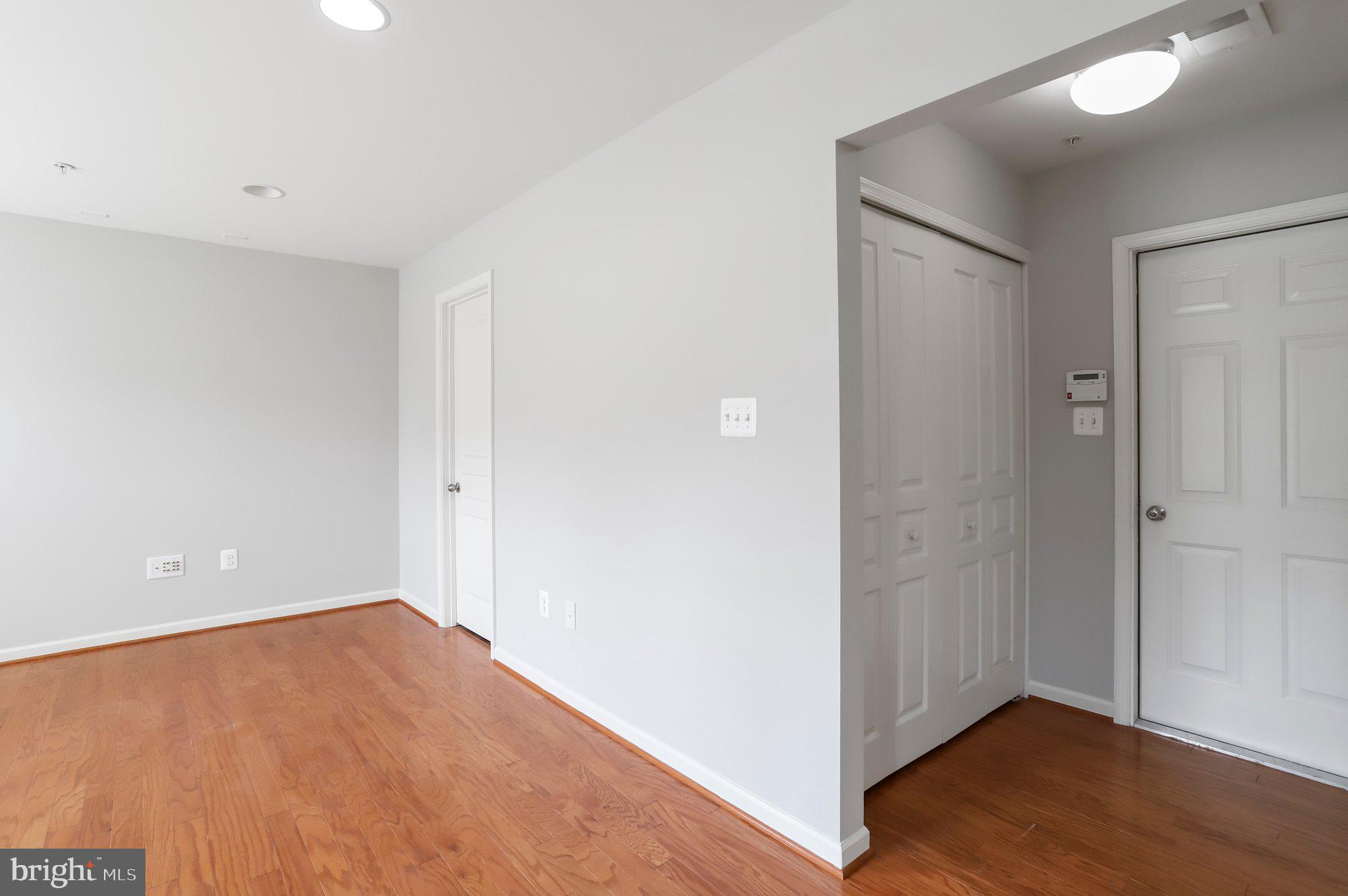 GATEWAY OVERLOOK - Residential Lease