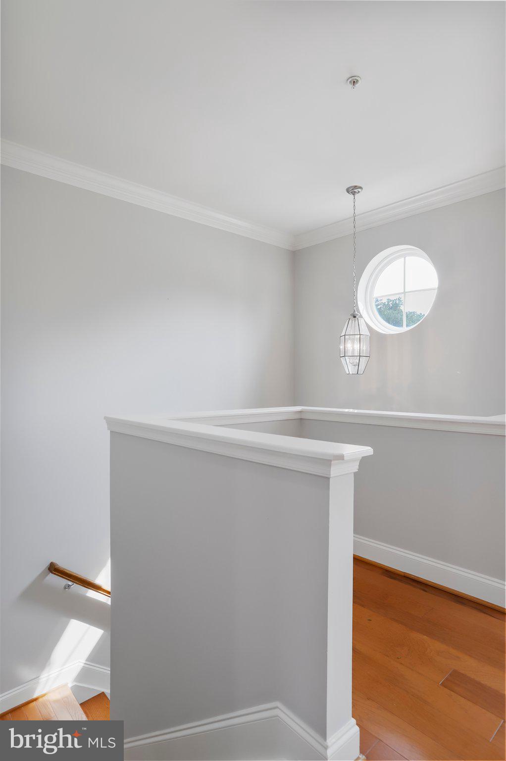 GATEWAY OVERLOOK - Residential Lease