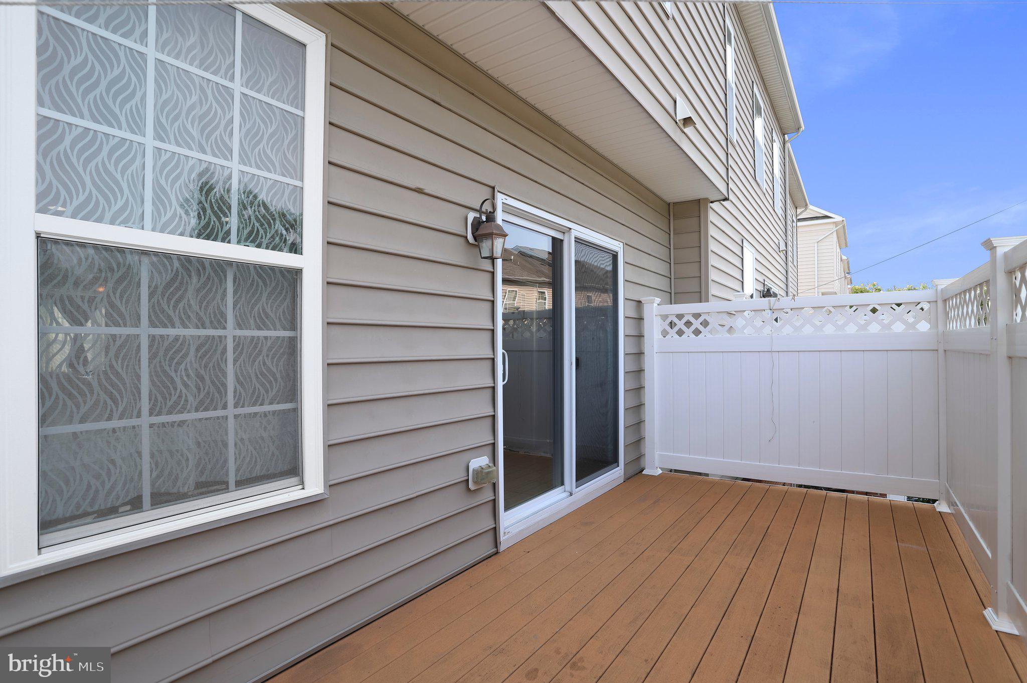 GATEWAY OVERLOOK - Residential Lease