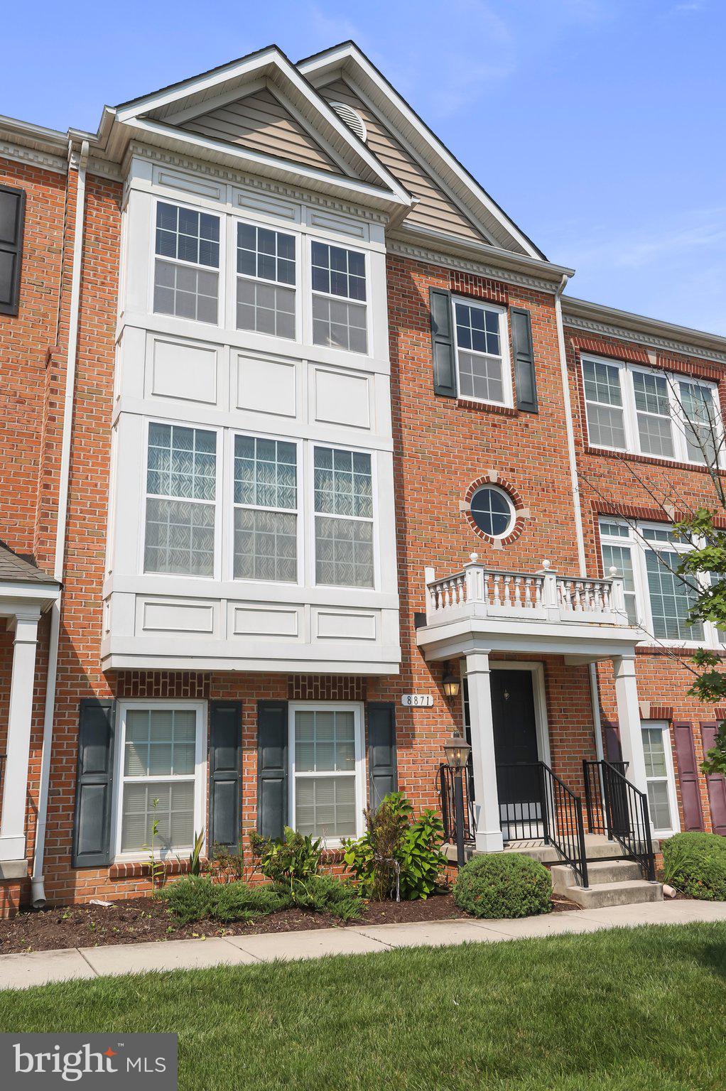 GATEWAY OVERLOOK - Residential Lease