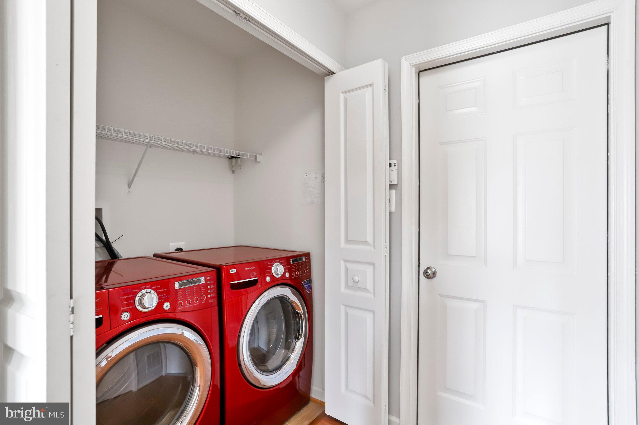 GATEWAY OVERLOOK - Residential Lease