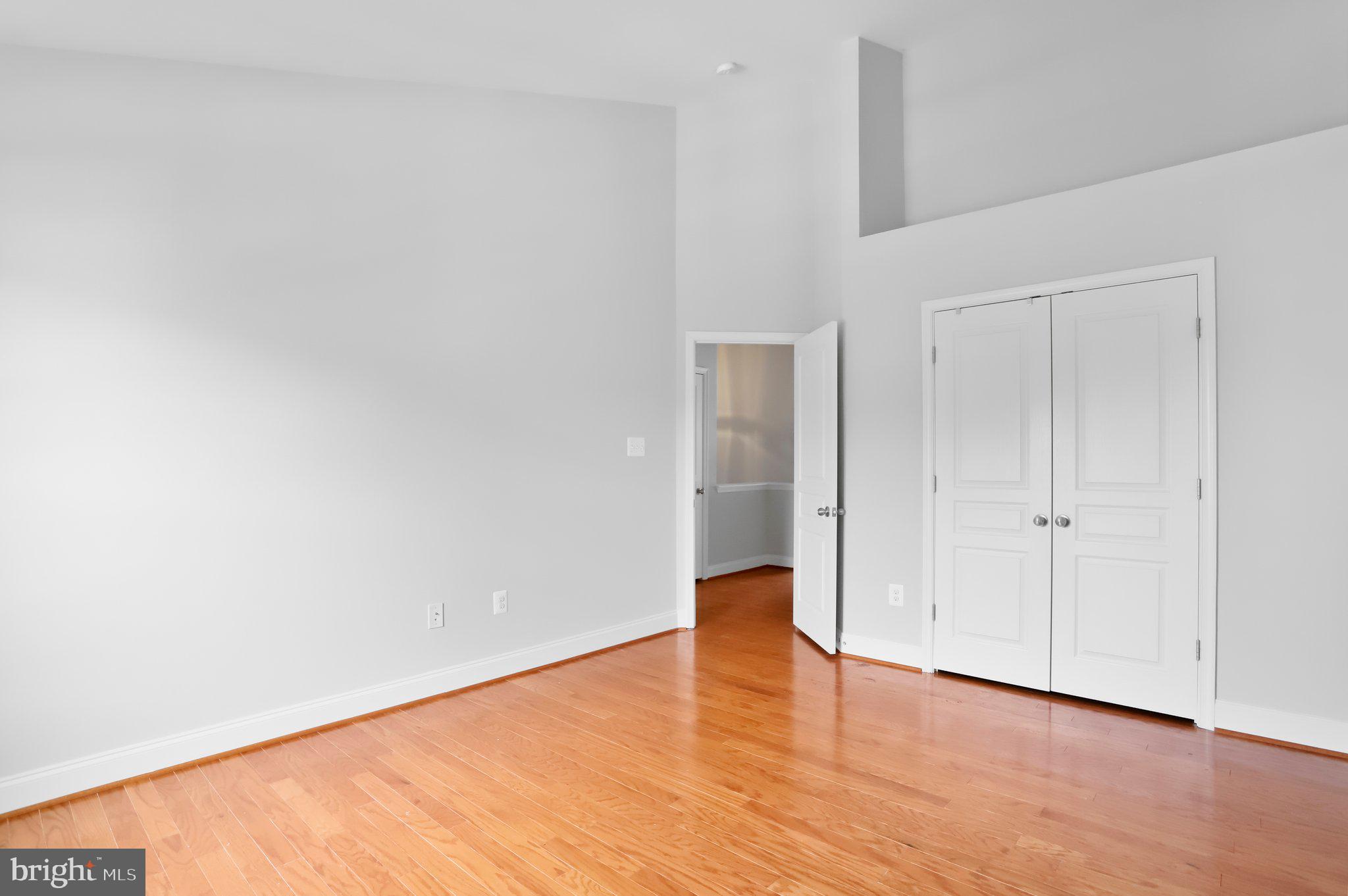 GATEWAY OVERLOOK - Residential Lease