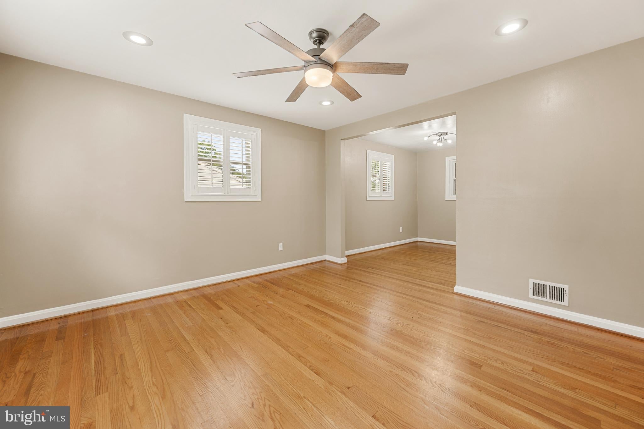 11809 TIMBER LANE