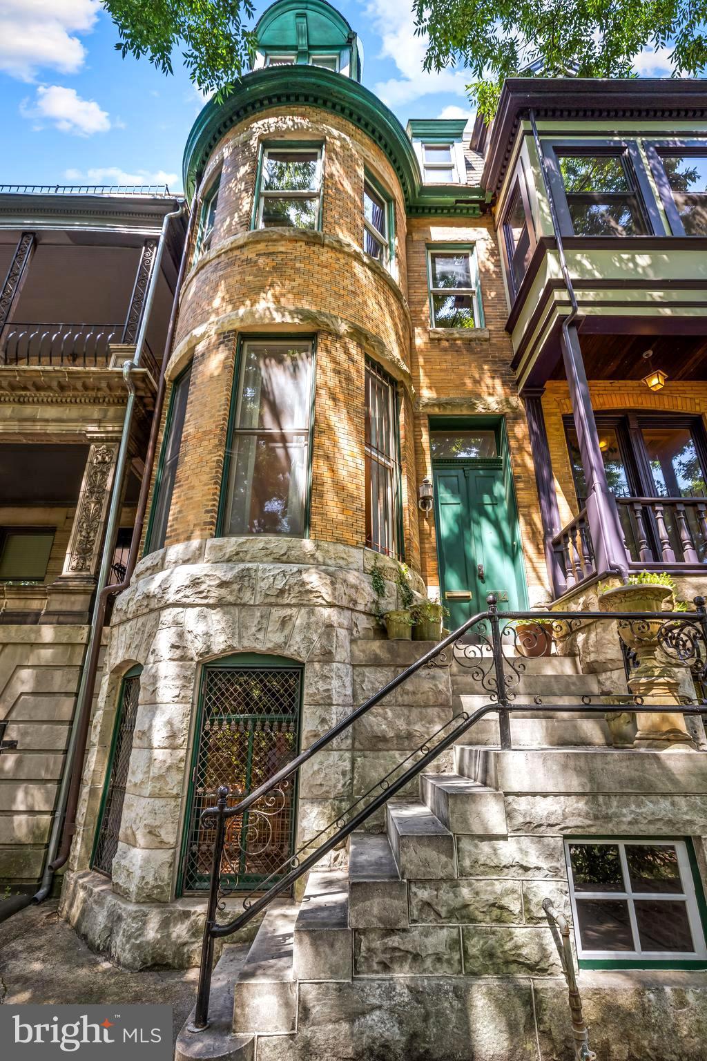 2014 MOUNT ROYAL TERRACE