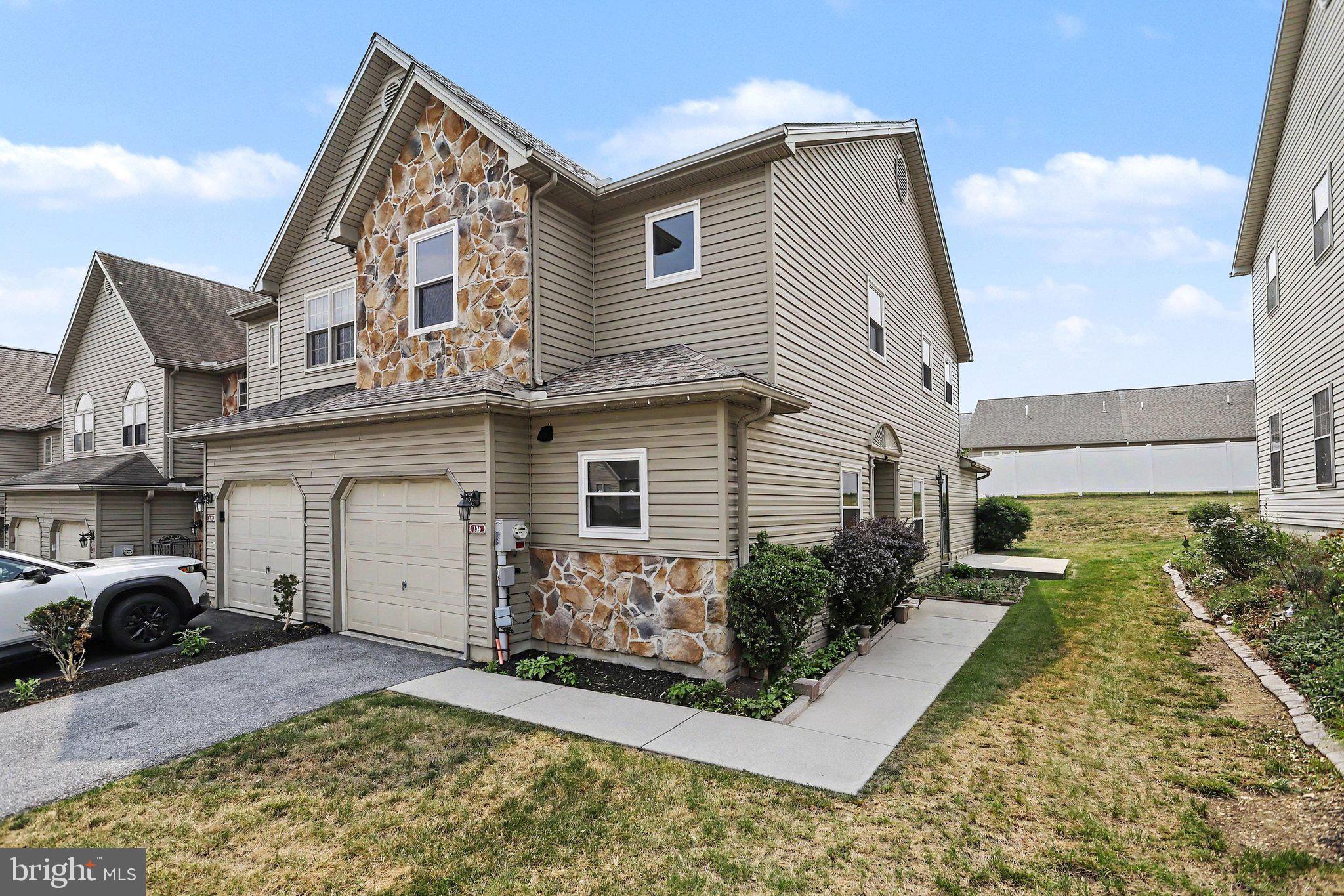 136 KRISTY LANE
