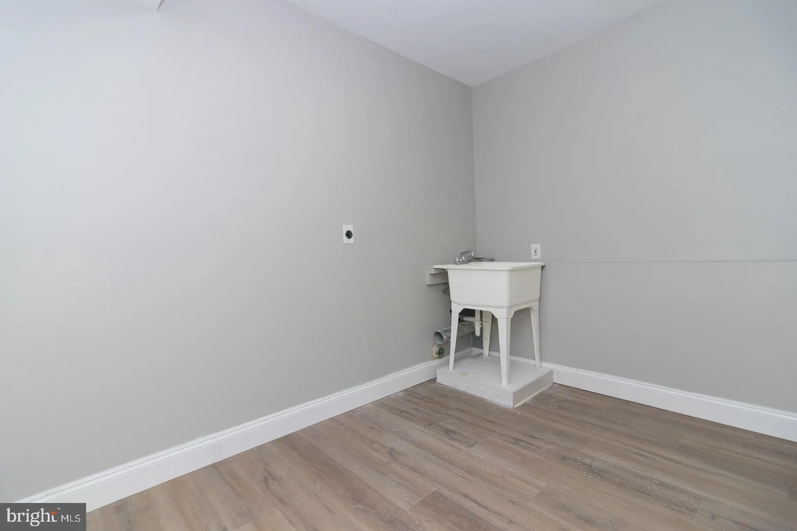 Mullica Hill, New Jersey 08062, United States, 4 Bedrooms Bedrooms, ,3 BathroomsBathrooms,Residential,Coming Soon,225179