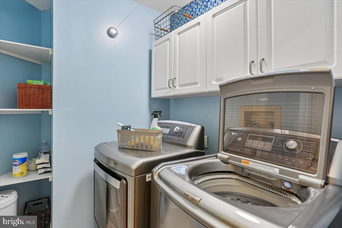 ROSE HILL FALLS - Residential