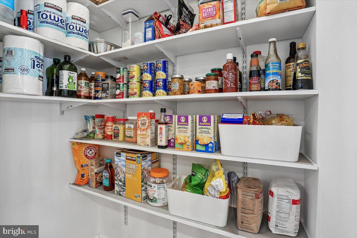 ROSE HILL FALLS - Residential