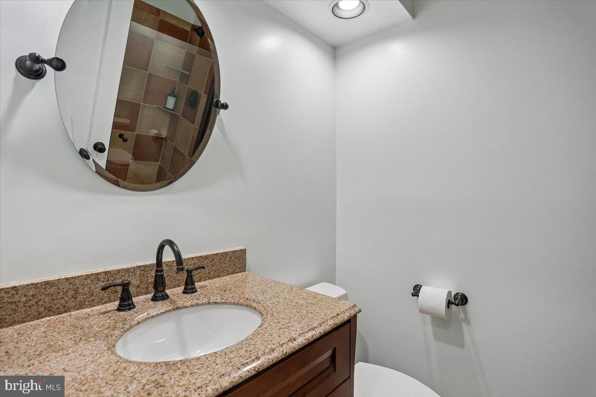 ROSE HILL FALLS - Residential