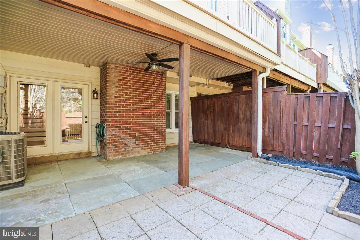 ROSE HILL FALLS - Residential